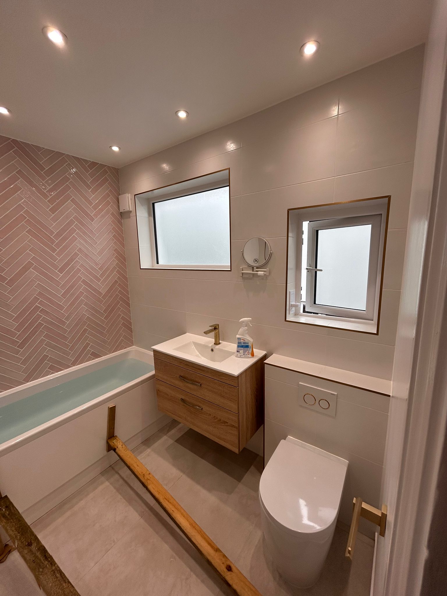 Comodoro bathroom installations